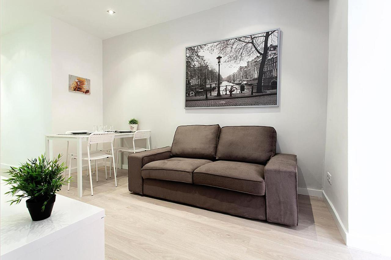 Miquel Angel - Apartments Next To Camp Nou Barcelona Buitenkant foto