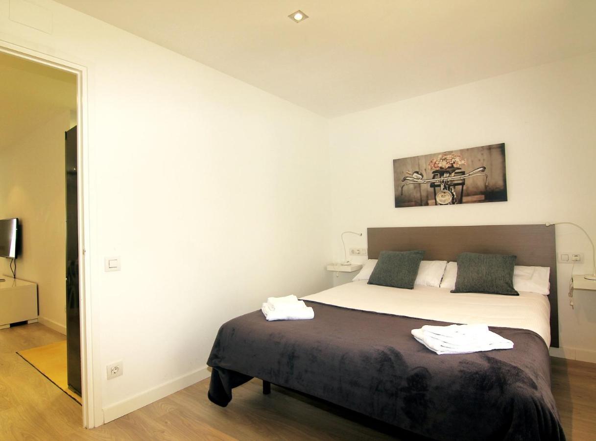 Miquel Angel - Apartments Next To Camp Nou Barcelona Buitenkant foto